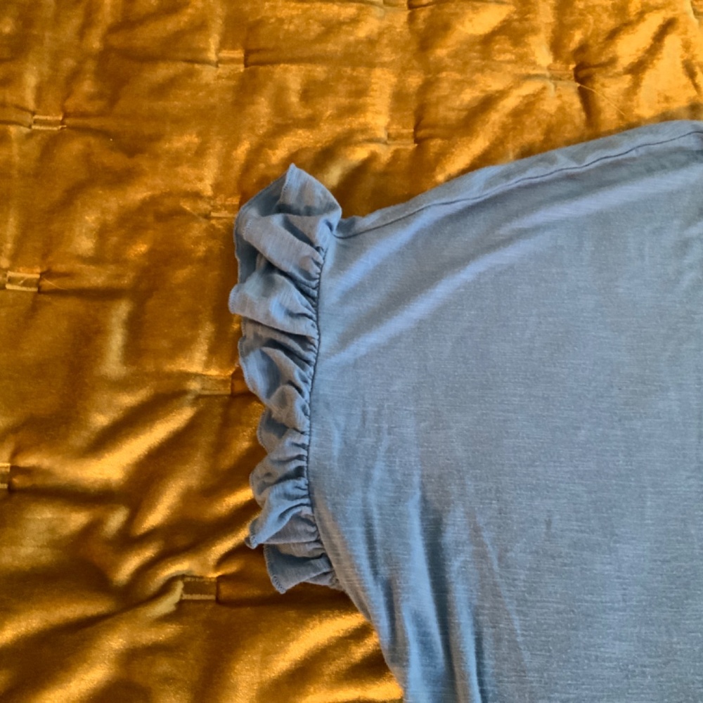 3 Loft Tops - image 8